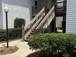 featured image of 206 W Island Square Dr
