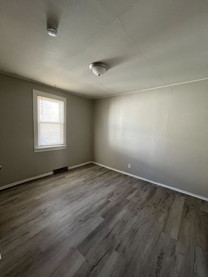 10180 Count Dr - Photo 4 of 10