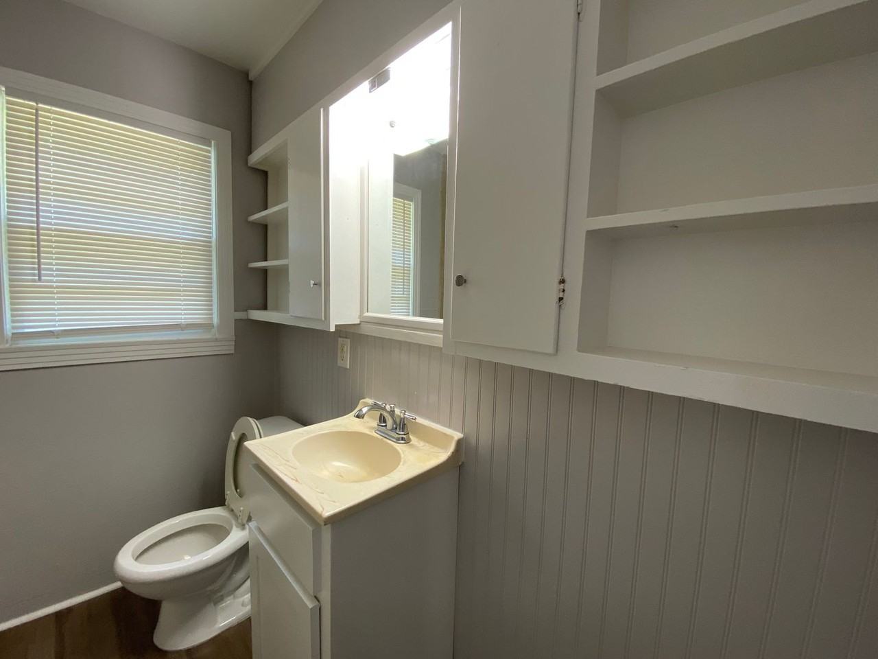 3824 James Ave - Photo 6 of 9
