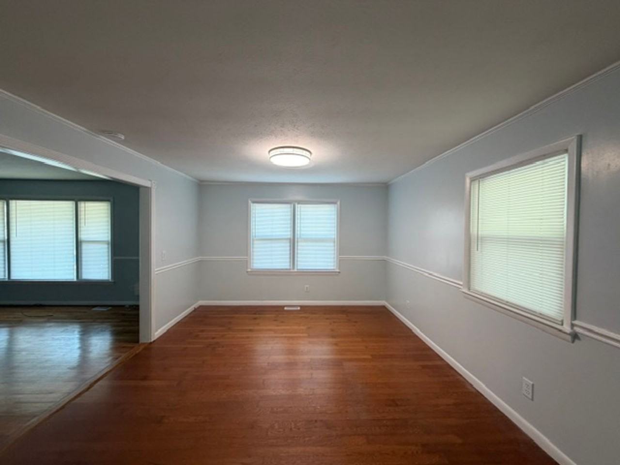 434 Crystal Dr - Photo 3 of 15