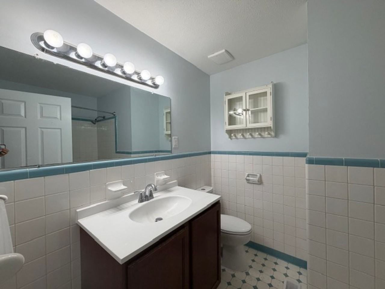 434 Crystal Dr - Photo 7 of 15