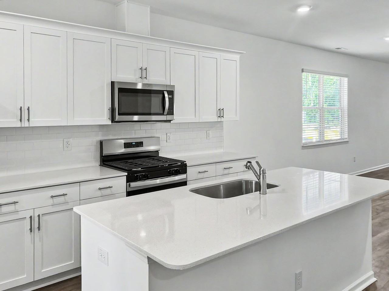 1404 Jasmine View Way - Photo 6 of 20