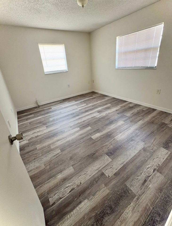 8151 Hixton Dr - Photo 6 of 13