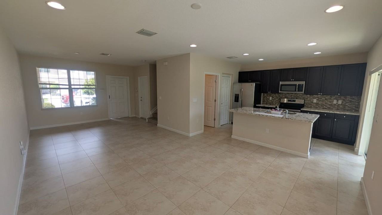 2900 Nw Treviso Cir - Photo 6 of 32