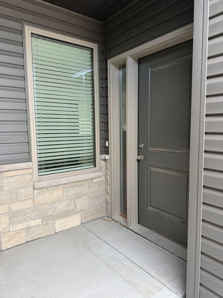 7013 Claystone Dr - Photo 4 of 22