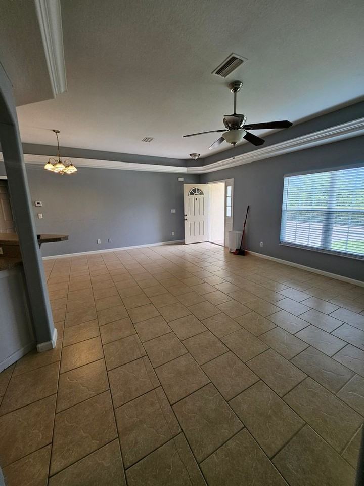 22 Donlon Dr #A - Photo 4 of 16