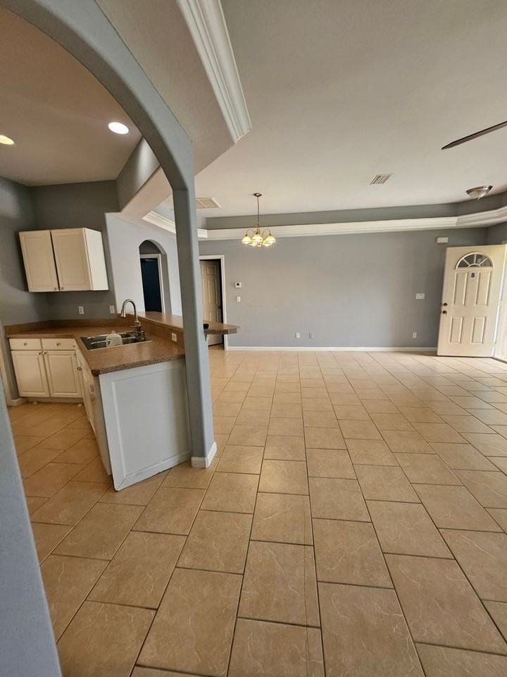 22 Donlon Dr #A - Photo 5 of 16