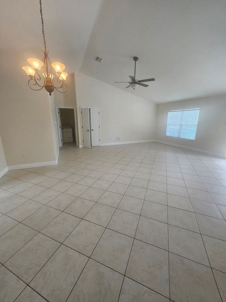 16 Donlon Dr #B - Photo 4 of 17