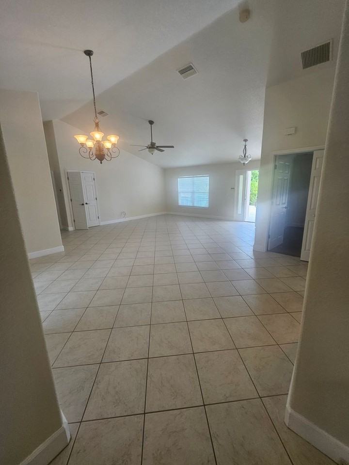 16 Donlon Dr #B - Photo 6 of 17