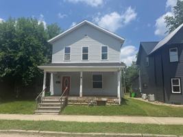 featured image of 207 W 3rd St