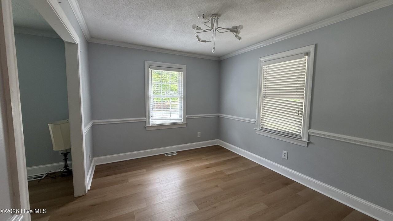 116 Osceola Dr - Photo 3 of 12