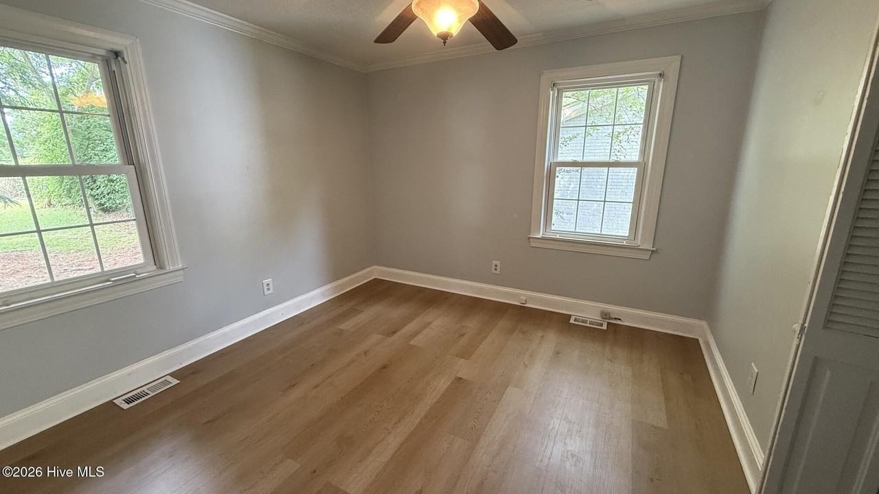 116 Osceola Dr - Photo 6 of 12
