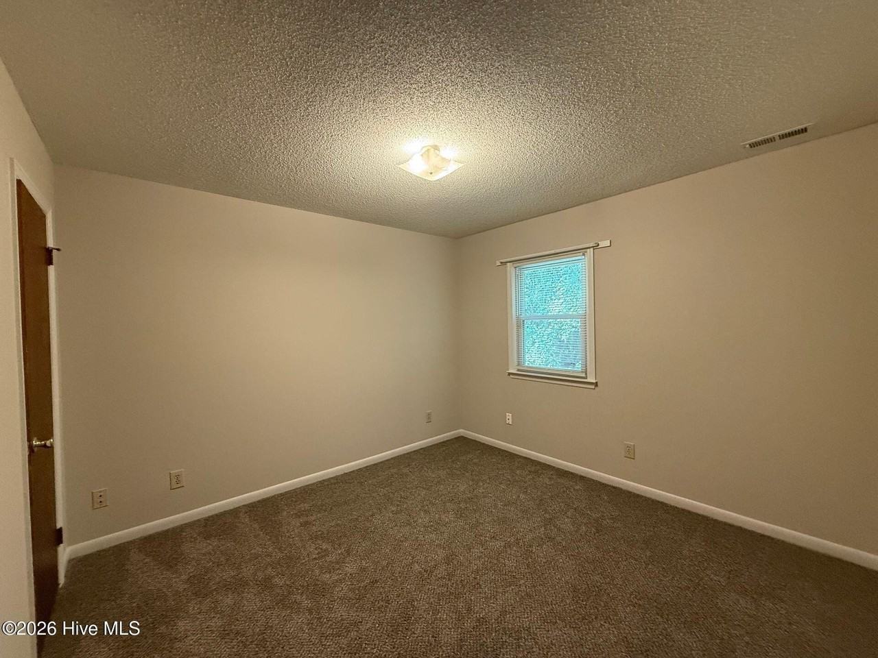 2310 Indian Dr #15 - Photo 6 of 6