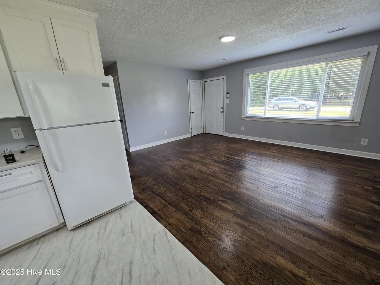 5968 Acorn Rd - Photo 5 of 15