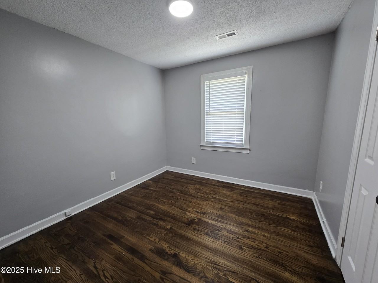 5968 Acorn Rd - Photo 7 of 15