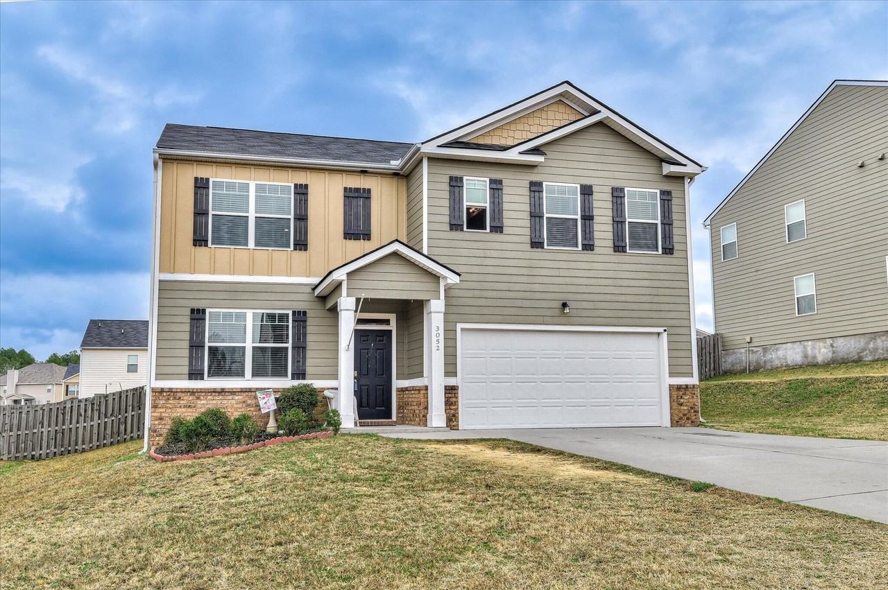 3052 Pepperhill Dr - Photo 2 of 35
