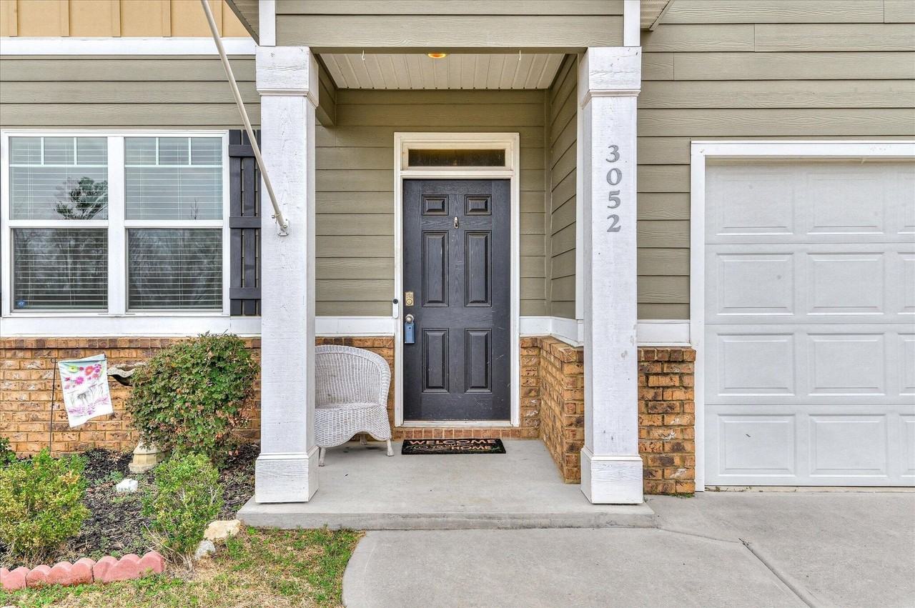 3052 Pepperhill Dr - Photo 4 of 35