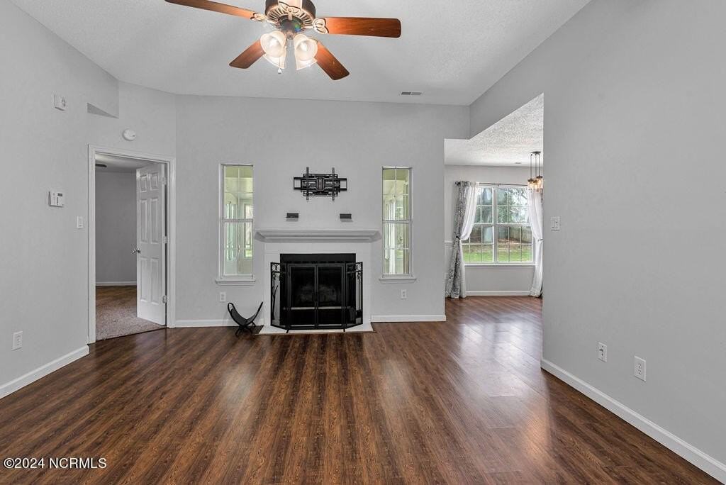 103 Carriage Hills Ct - Photo 4 of 28