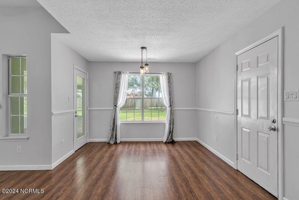 103 Carriage Hills Ct - Photo 7 of 28