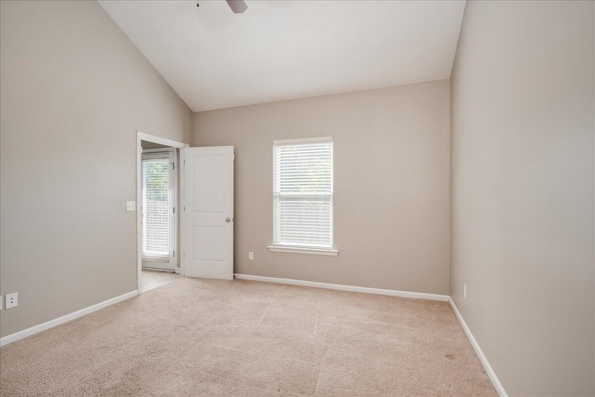 268 Lynbrook Way - Photo 7 of 17