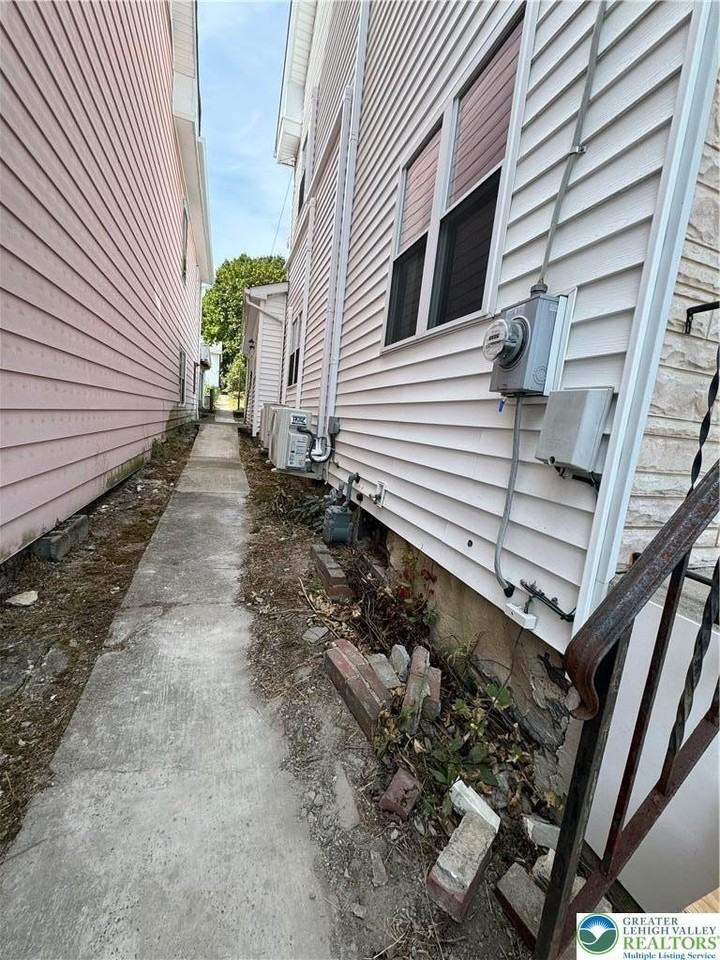 226 N 2nd St - Photo 3 of 28