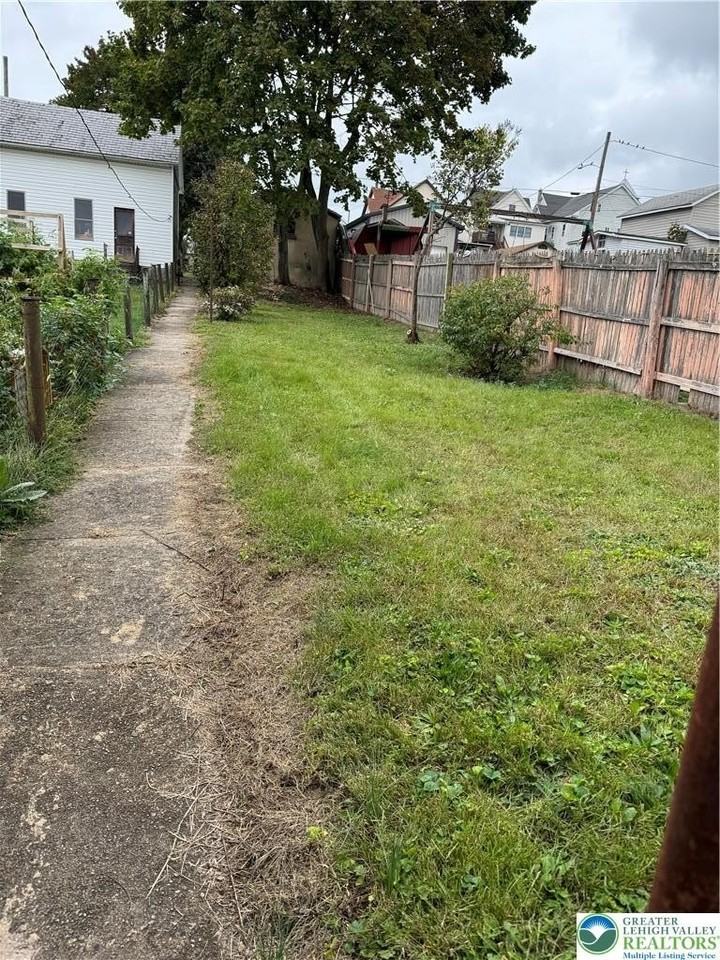 226 N 2nd St - Photo 6 of 28