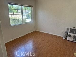 21310 Hiawatha St - Photo 2 of 8