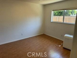 21310 Hiawatha St - Photo 4 of 8