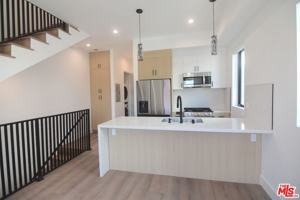 featured image of 4543 Tujunga Ave
