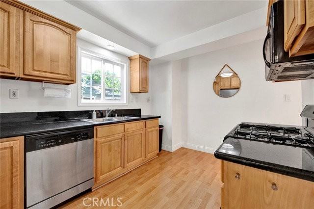 5614 Heleo Ave - Photo 6 of 8