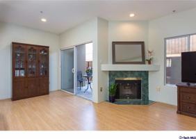 featured image of 2469 Montrose Ave #E
