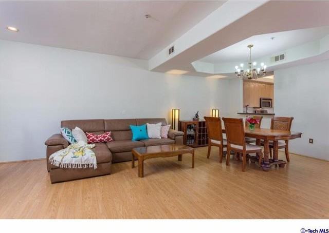2469 Montrose Ave #E - Photo 6 of 8