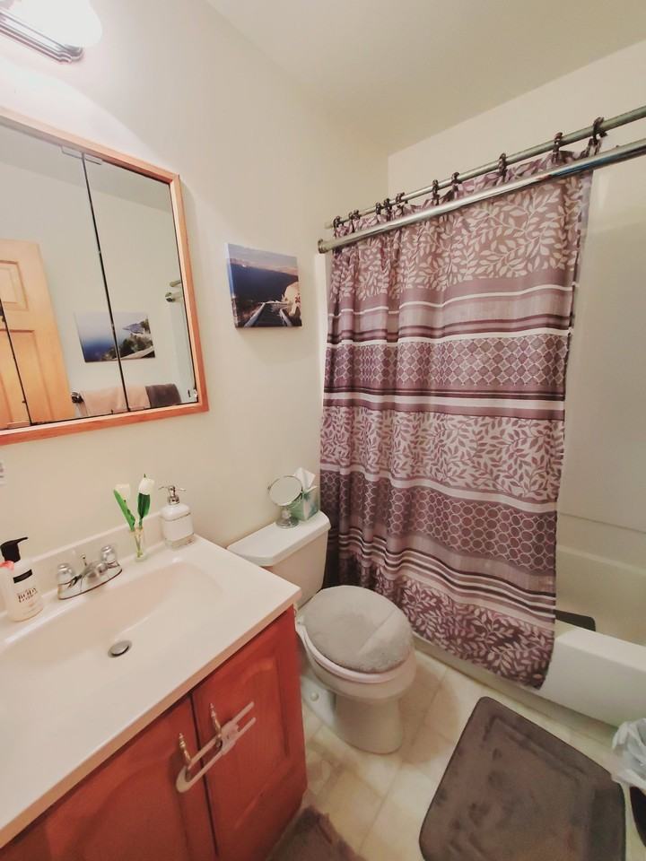 19 Oak St #H - Photo 3 of 4