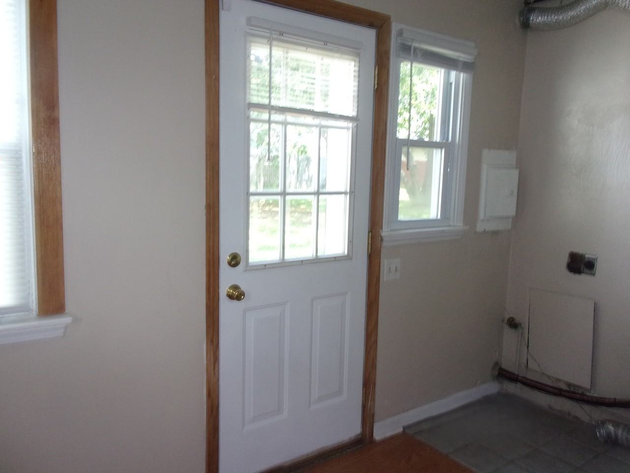 1235 Anderson Rd #1 - Photo 3 of 11