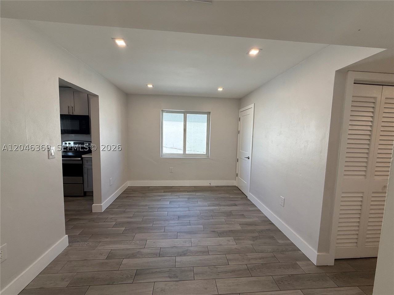 Se 12th St #837 - Photo 3 of 19