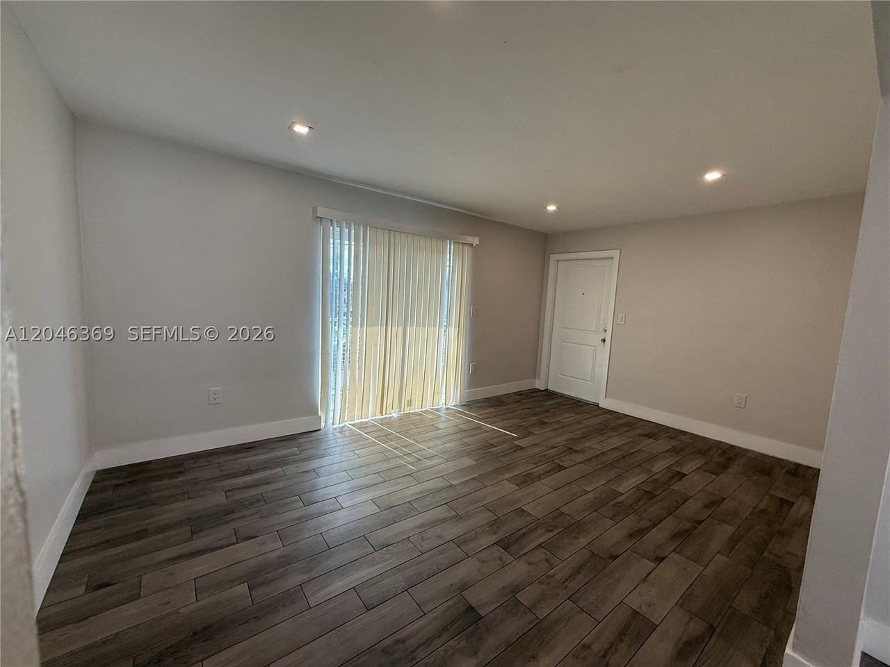 Se 12th St #837 - Photo 4 of 19