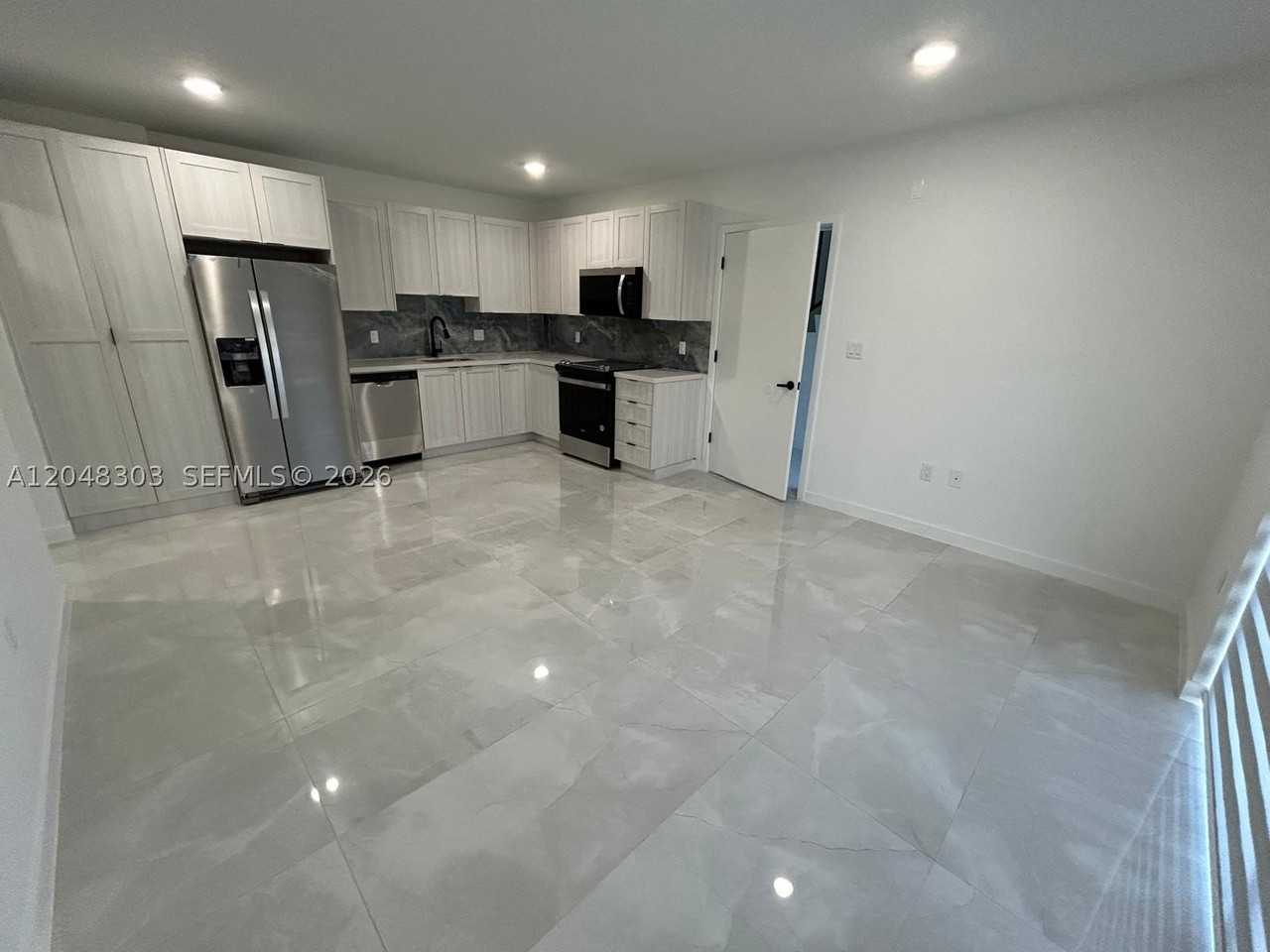 14569 Sw 262nd St #1 - Photo 4 of 10