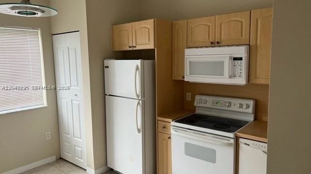 7940 Nw 6th St #202 - Photo 3 of 15