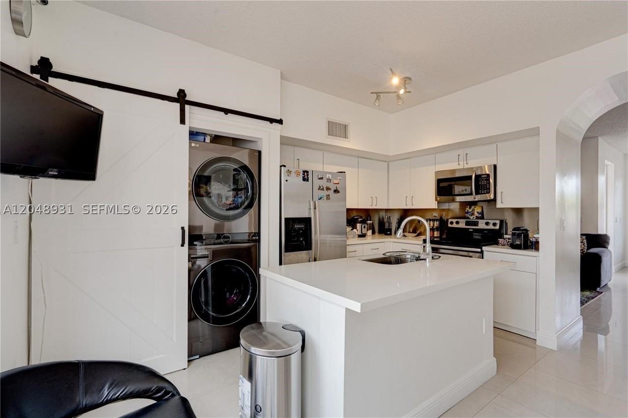 8535 Sw 152nd Ave #204 - Photo 3 of 38