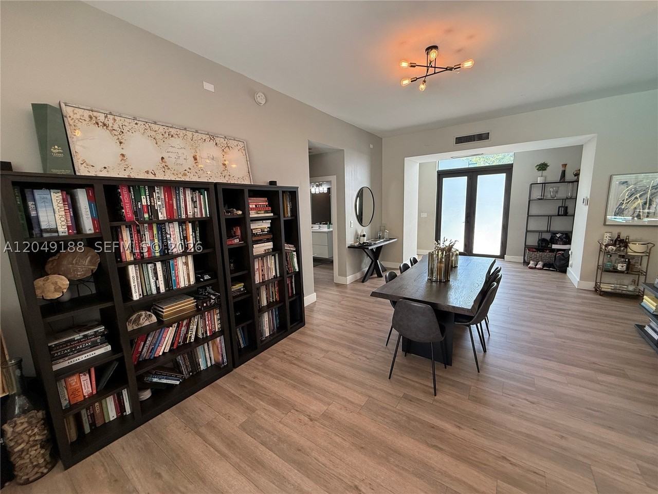 8631 Arboretum Ln - Photo 5 of 50