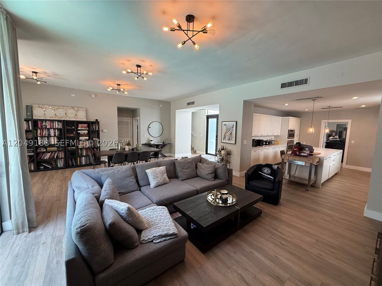 8631 Arboretum Ln - Photo 7 of 50