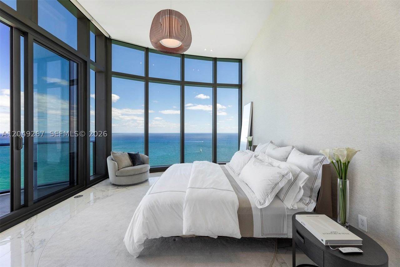 15701 Collins Ave #4701 - Photo 3 of 50