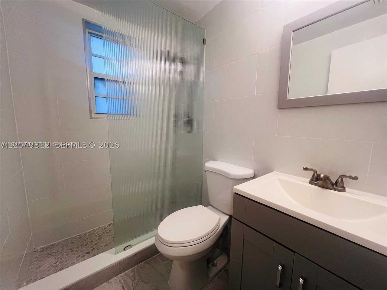 530 15th St #104 - Photo 6 of 23