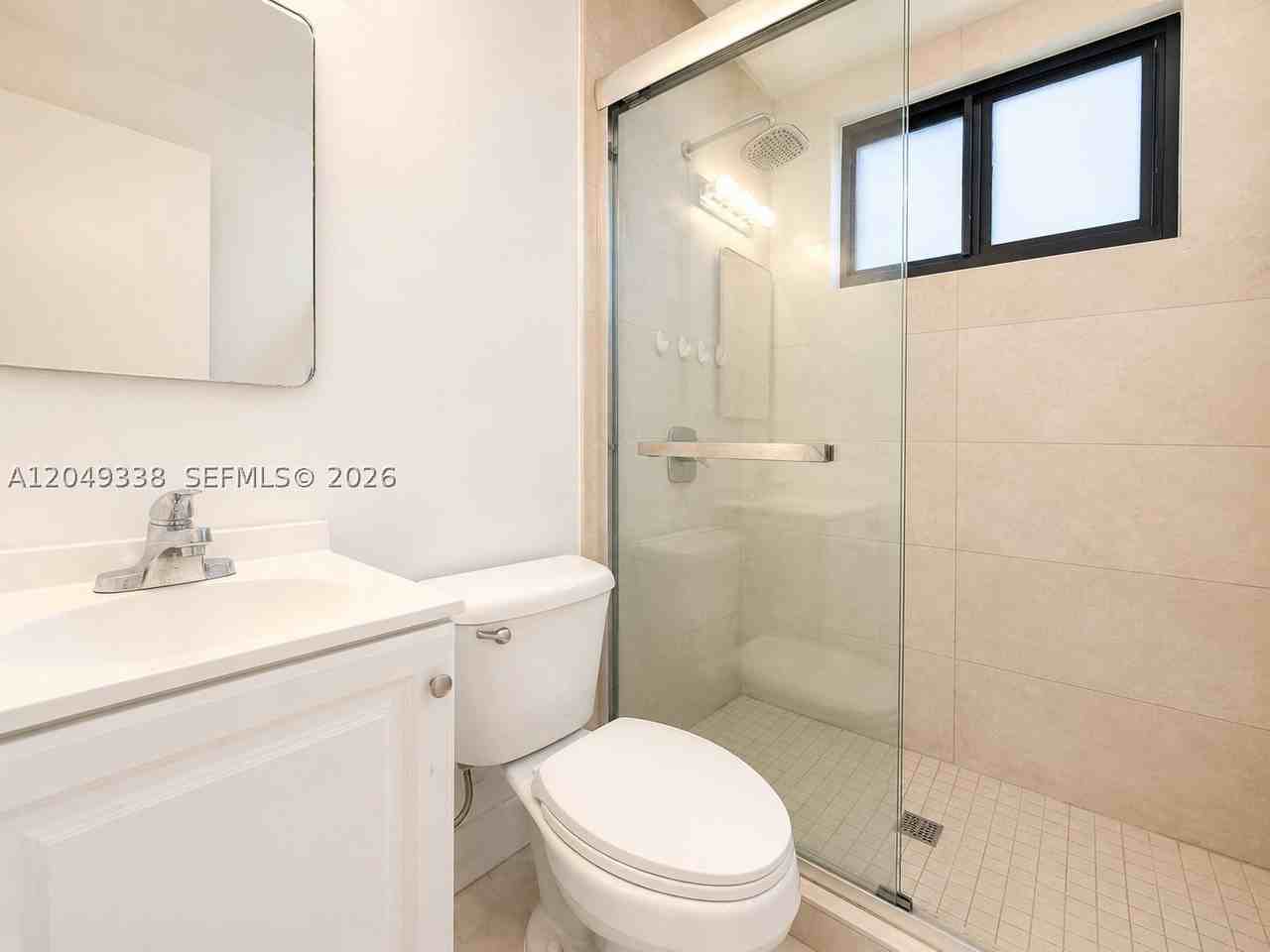 1910 Nw 31st St #2 - Photo 6 of 10
