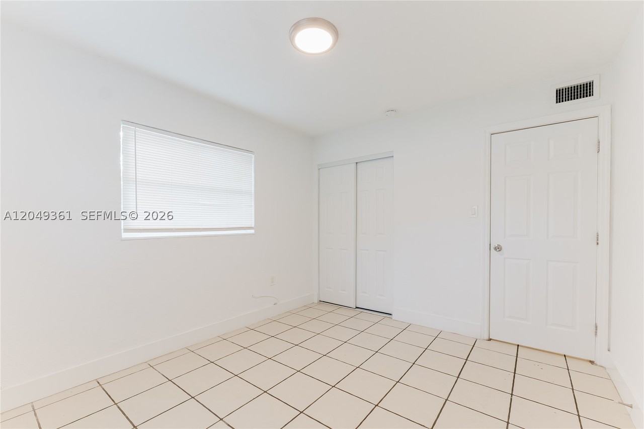 6130 Flagler St - Photo 6 of 28