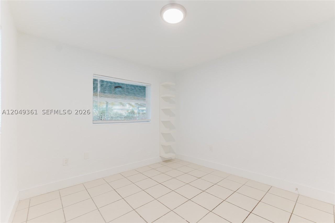 6130 Flagler St - Photo 7 of 28