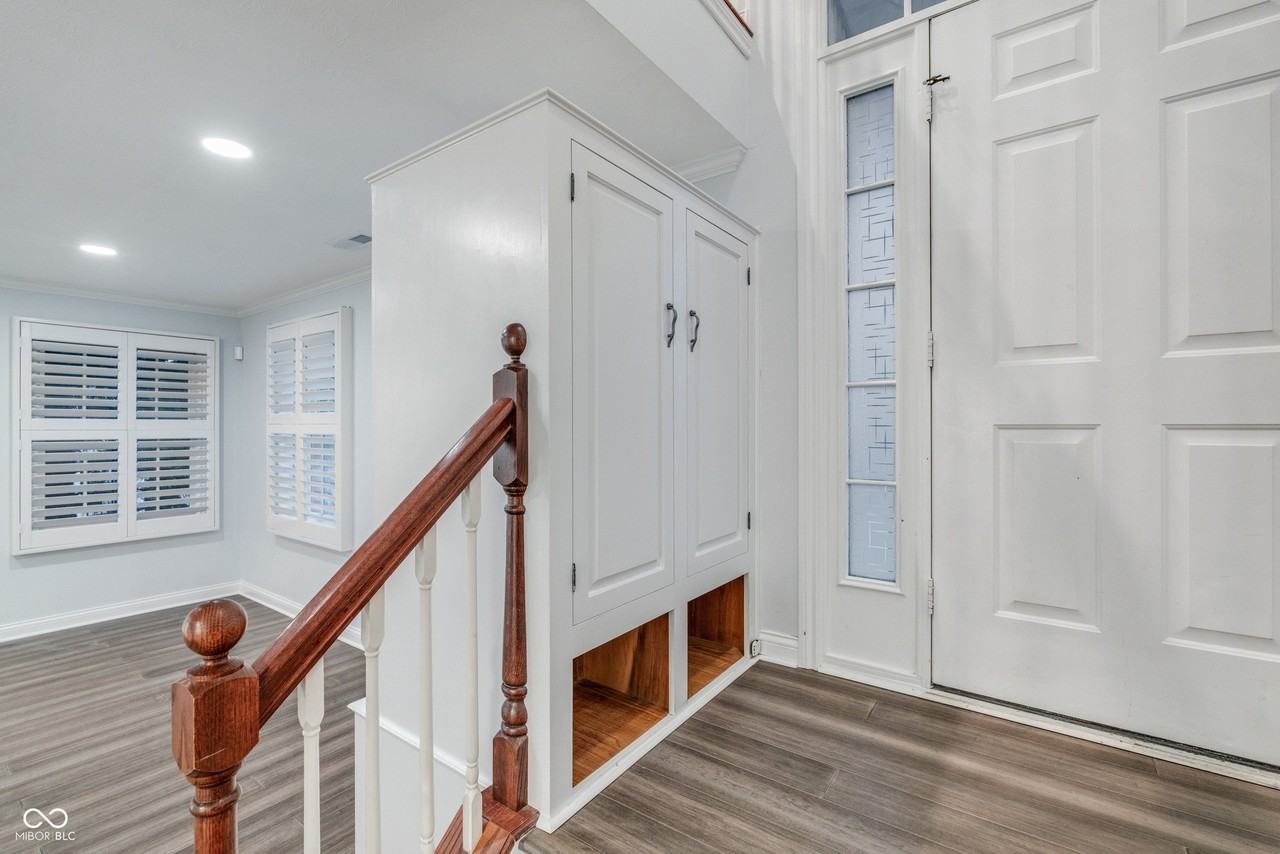 2068 Broughton St - Photo 5 of 50