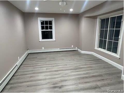 1050 Sullivan St - Photo 3 of 7