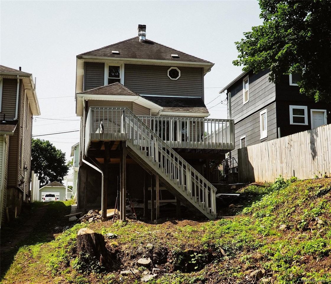 46 Poplar St - Photo 2 of 20