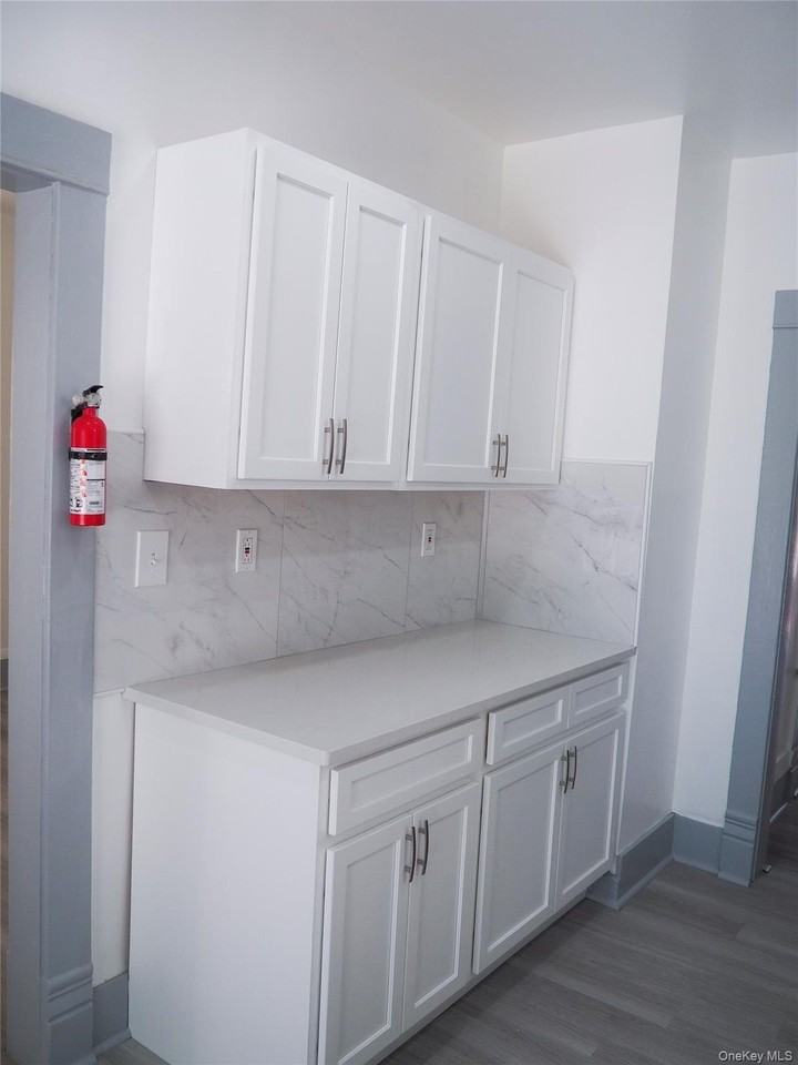 46 Poplar St - Photo 6 of 20
